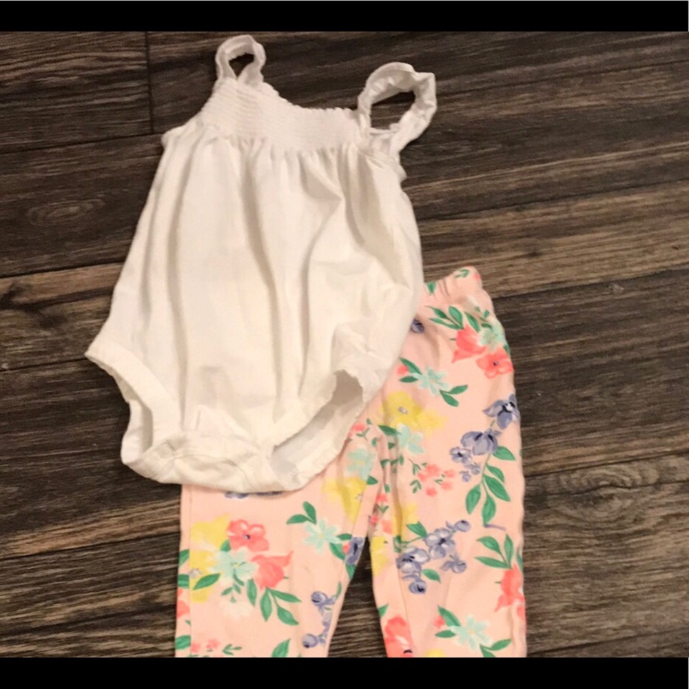 Carters Like new girls tank top and pants outfit